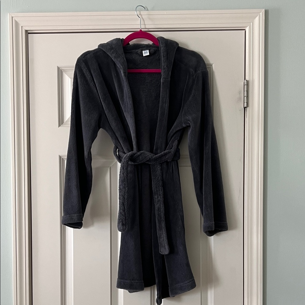 Boys XXL Cozy Black Shark Hooded Bathrobe